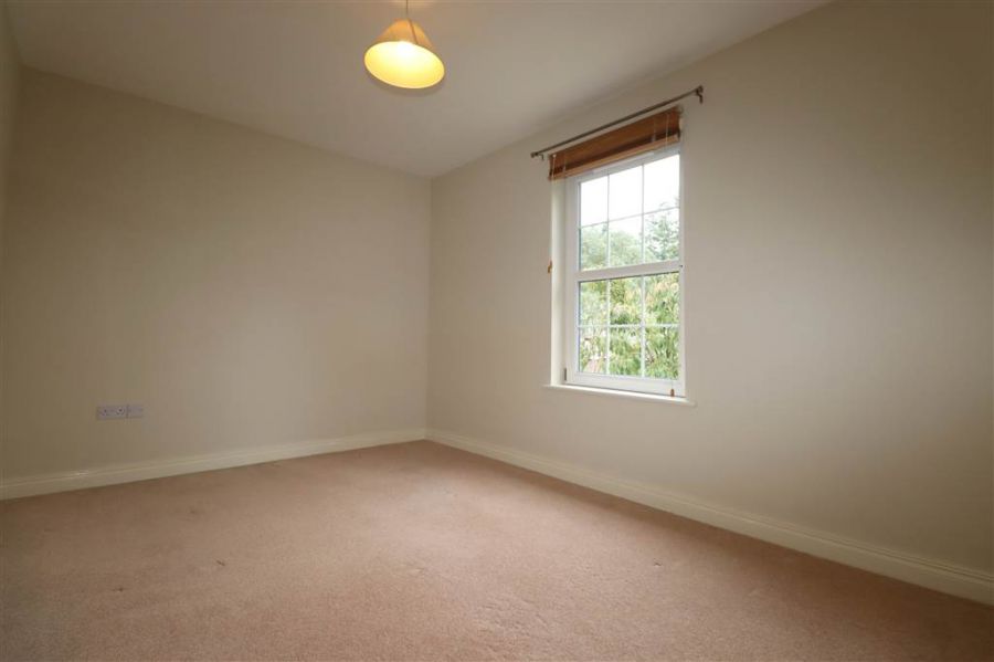 4 Governors Gate Crescent