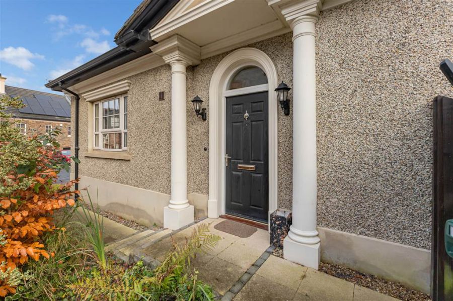 94 Ballantine Gardens