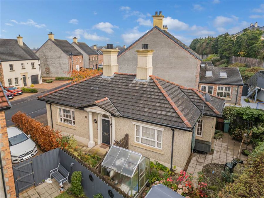 94 Ballantine Gardens