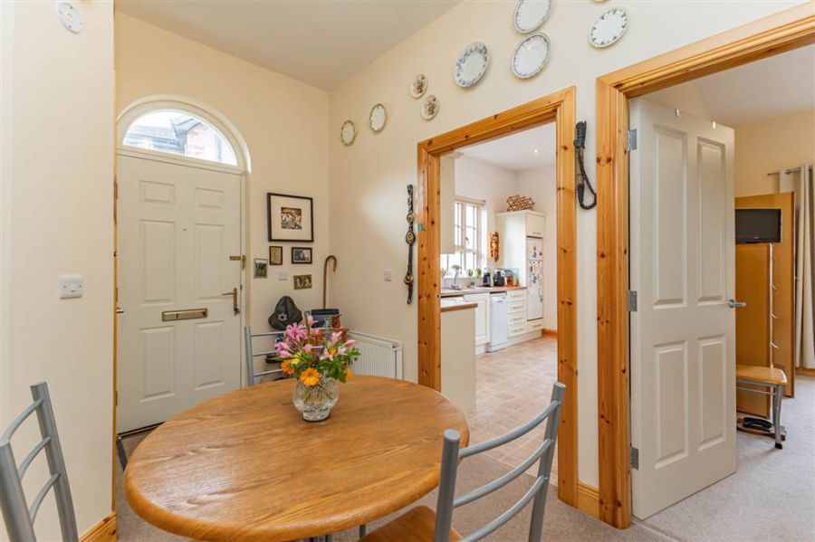 94 Ballantine Gardens