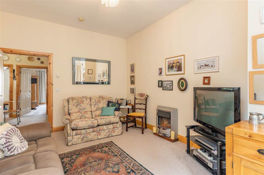 94 Ballantine Gardens