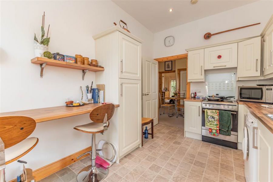 94 Ballantine Gardens