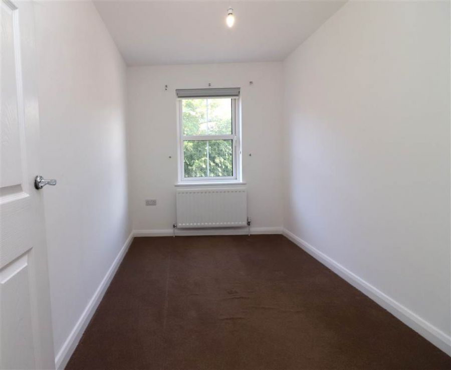 36 Belsize Meadows