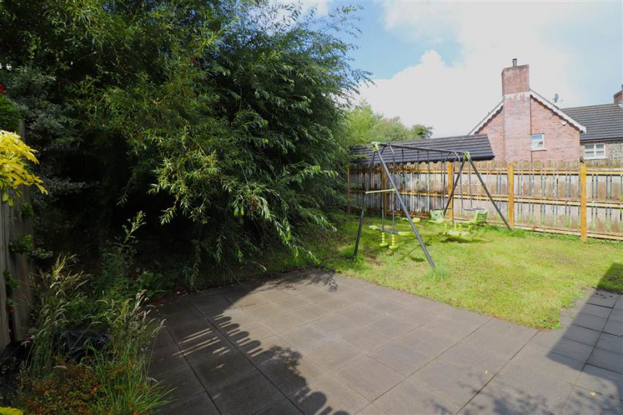 36 Belsize Meadows