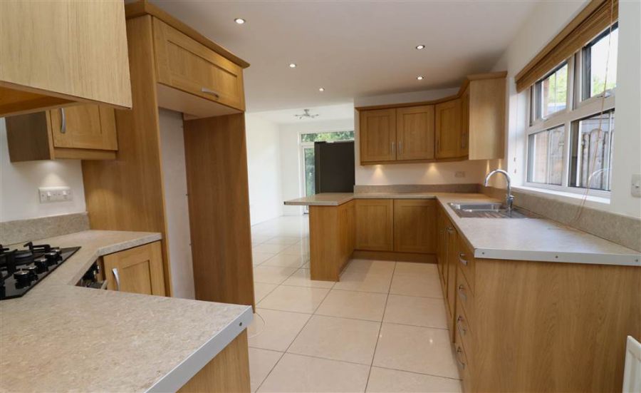 36 Belsize Meadows