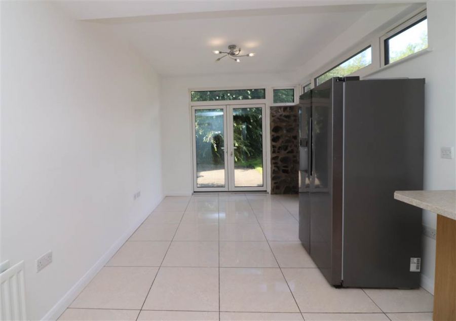 36 Belsize Meadows