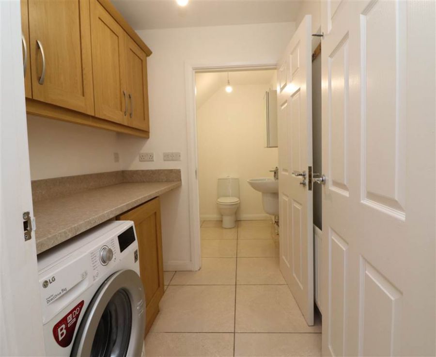 36 Belsize Meadows