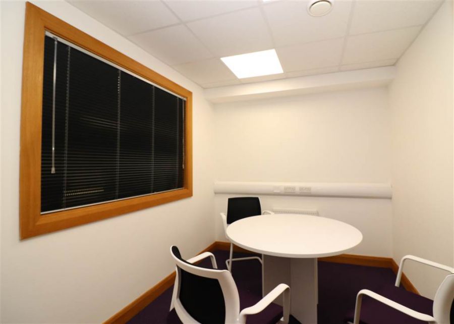 18 Crescent Business Park