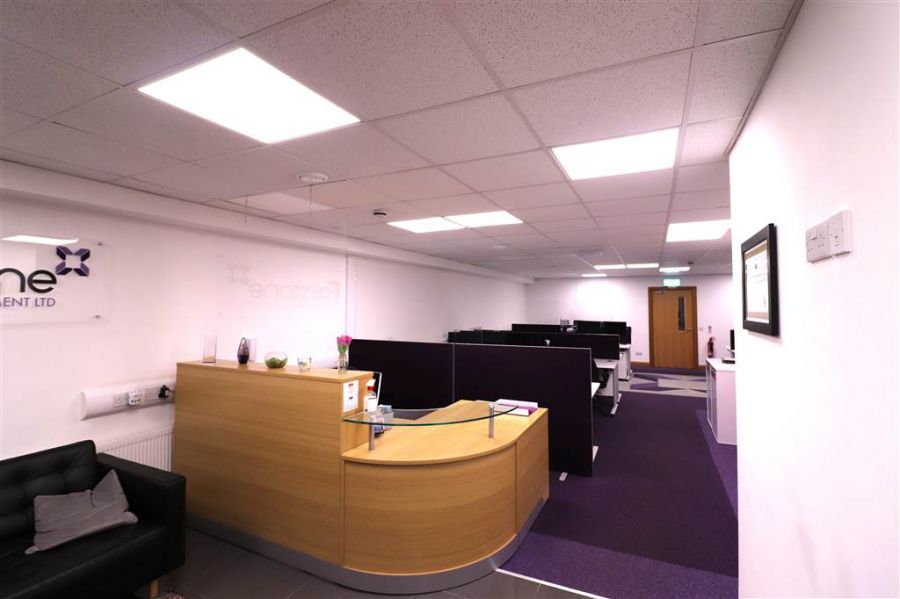 18 Crescent Business Park