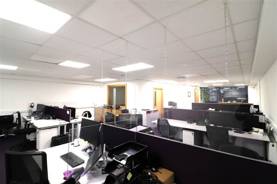 18 Crescent Business Park