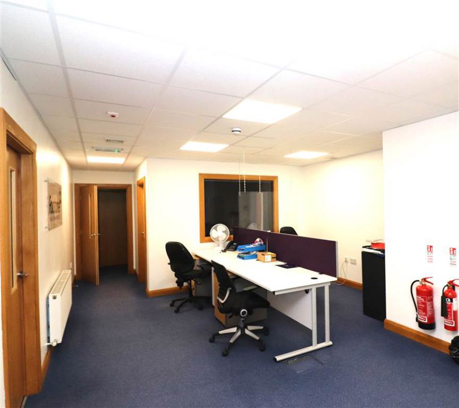 18 Crescent Business Park