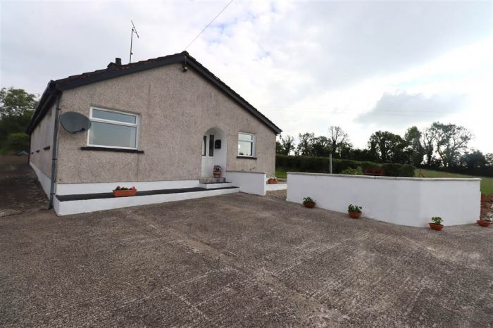50 Knockcairn Road
