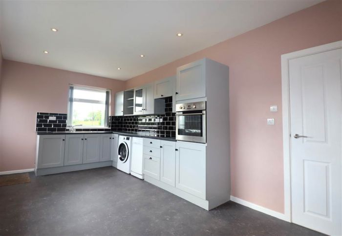 50 Knockcairn Road
