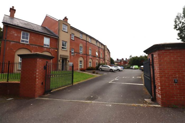 67 Milfort Mews, dunmurry, BT17 9JE