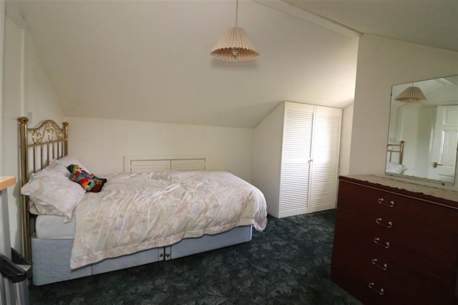 25 Monaville Close