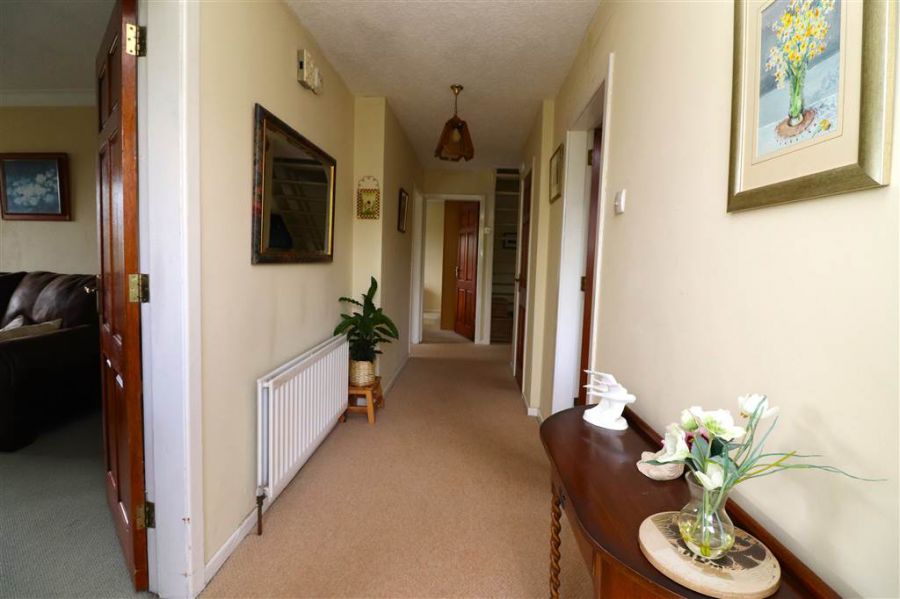 25 Monaville Close