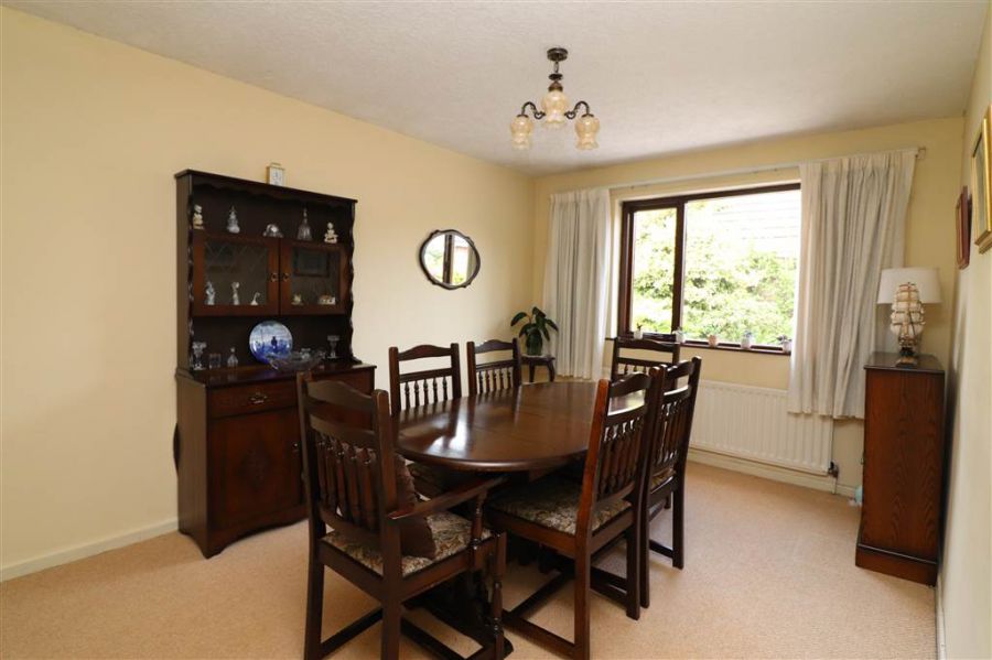 25 Monaville Close