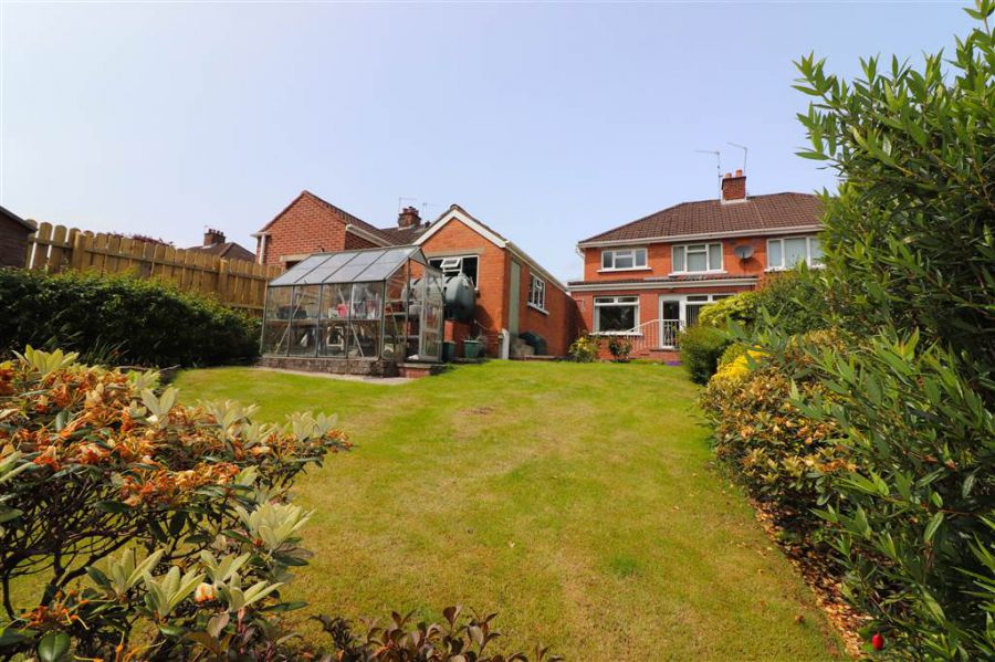 22 Beechdene Park