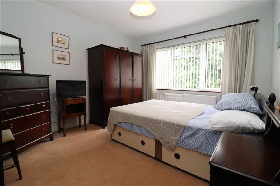 22 Beechdene Park