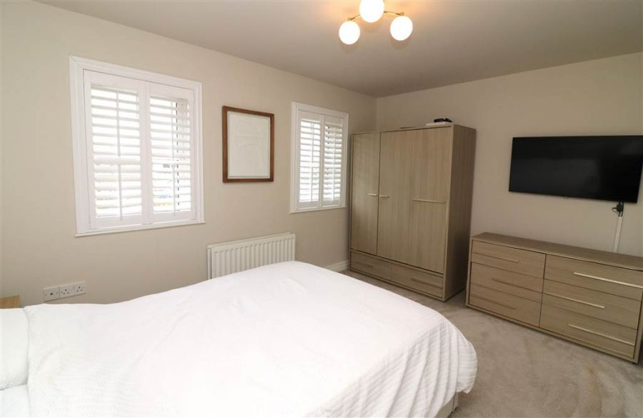 53 Mornington Gardens