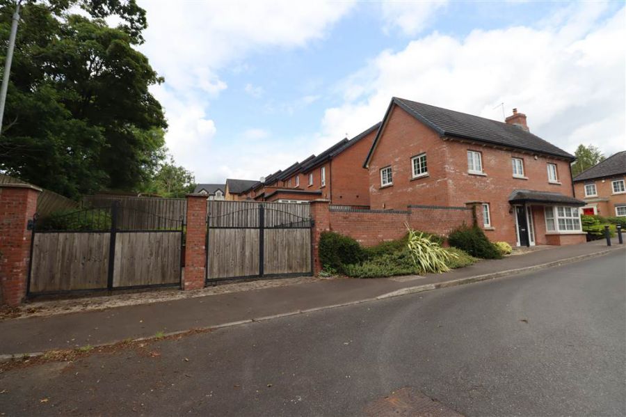 1 Sir Richard Wallace View