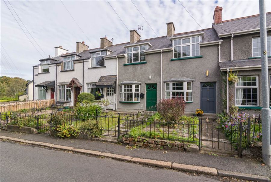 11 River Road