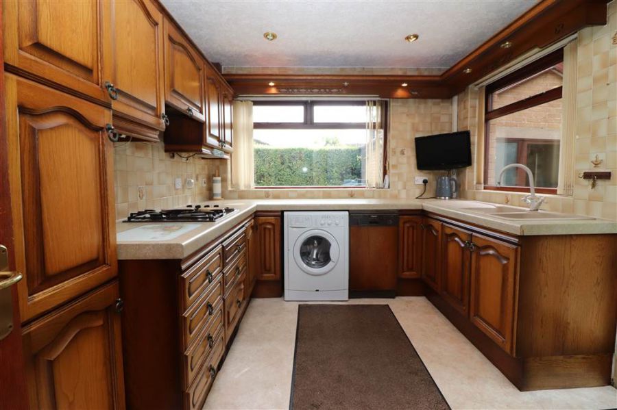 6 Orchard Close