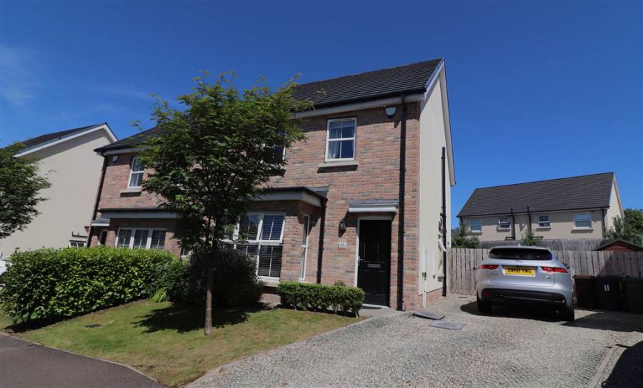 11 Ayrshire Manor