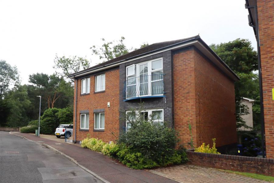 1 Glenburn Ford