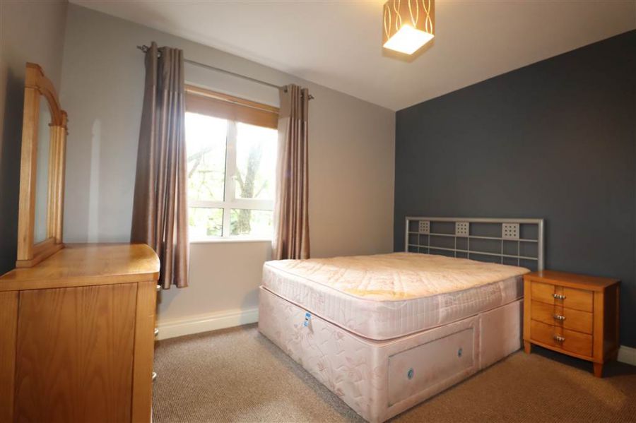 1 Glenburn Ford