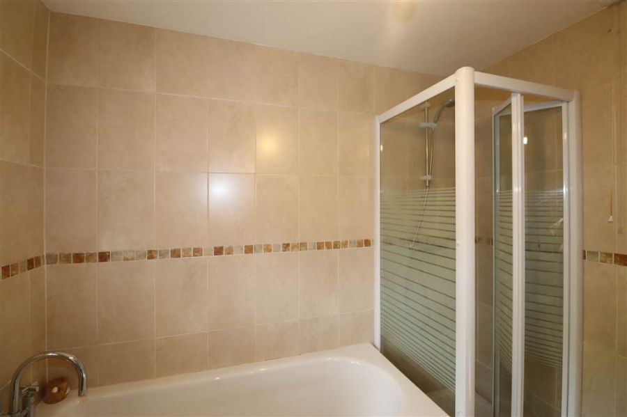 1 Glenburn Ford