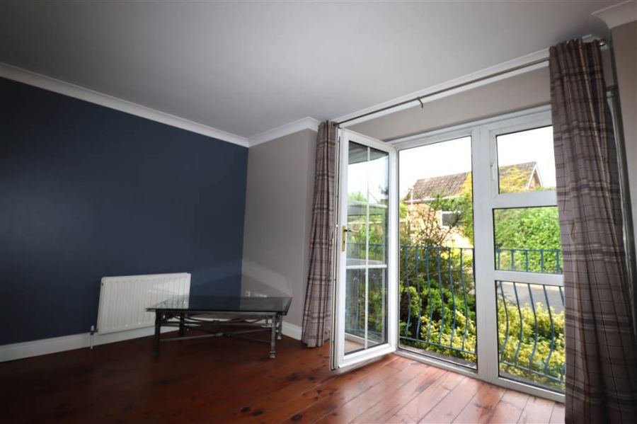 1 Glenburn Ford