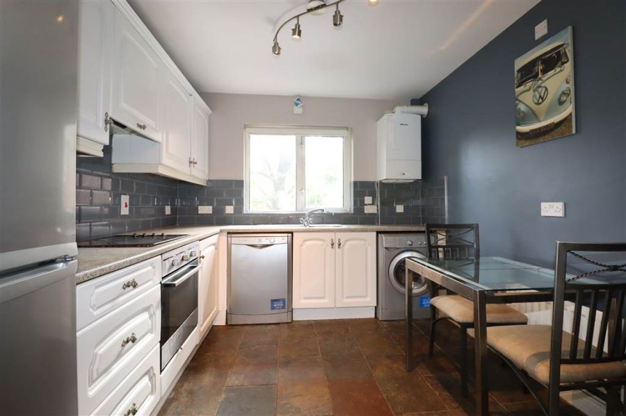 1 Glenburn Ford