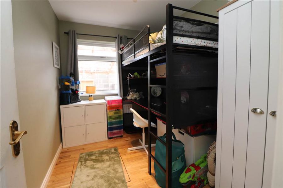 9 Blenheim Close