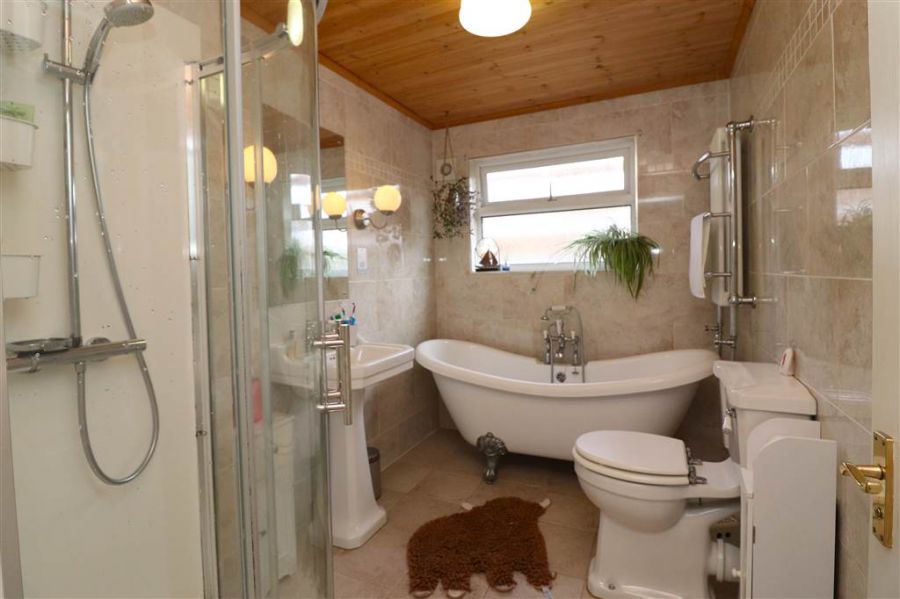 9 Blenheim Close