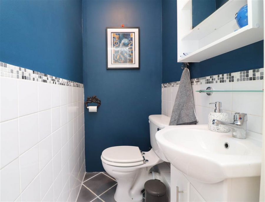 9 Blenheim Close