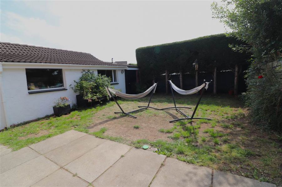 9 Blenheim Close