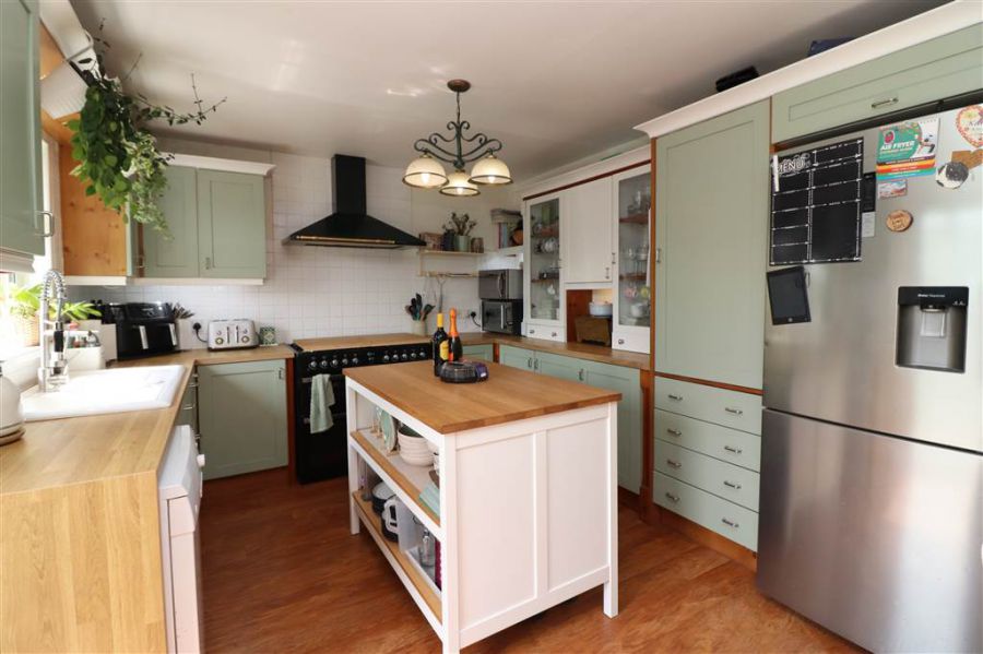 9 Blenheim Close