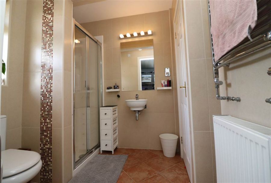 9 Blenheim Close
