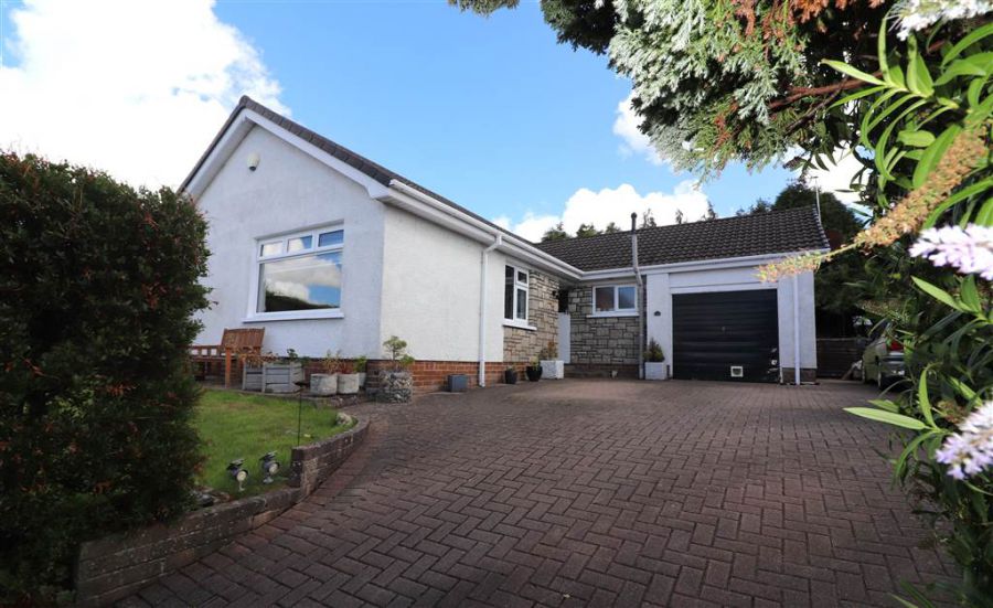 27 Traherne Gardens