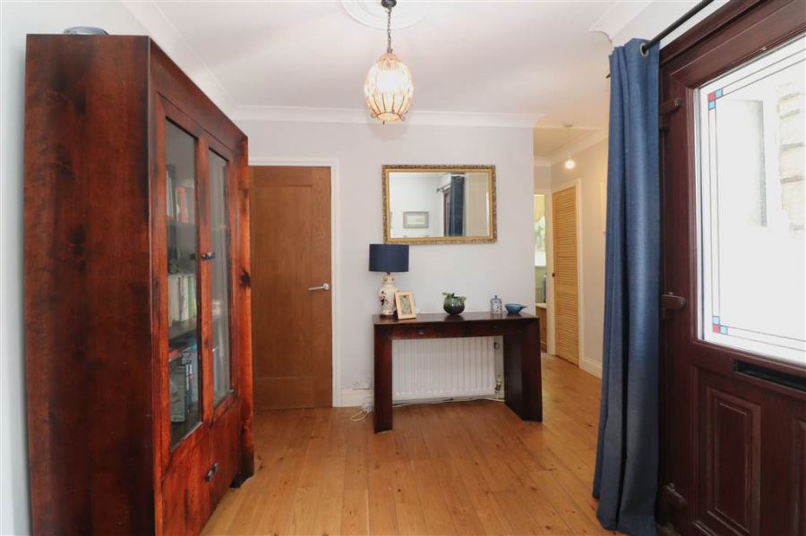 27 Traherne Gardens