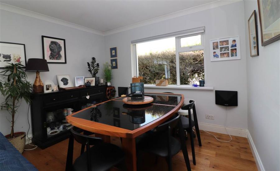 27 Traherne Gardens