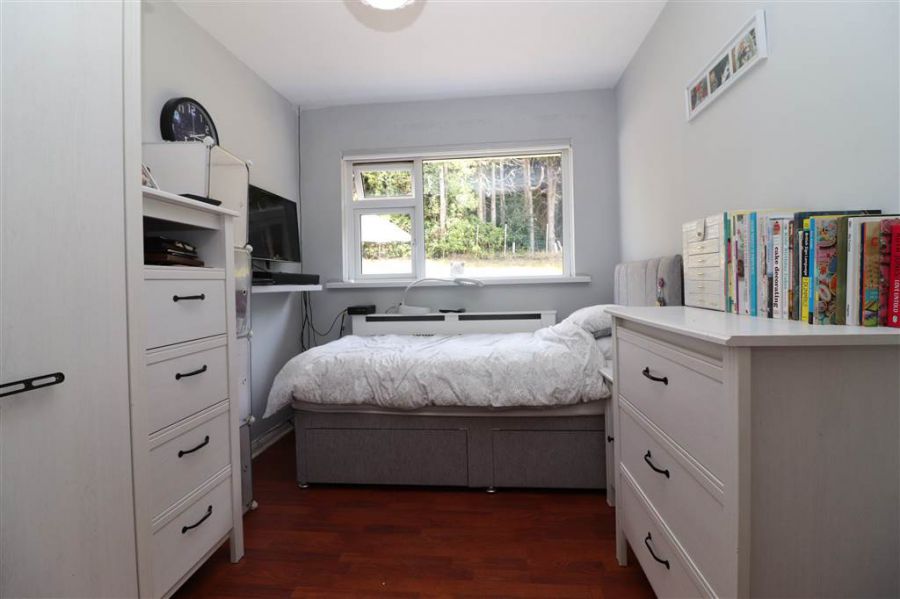 27 Traherne Gardens