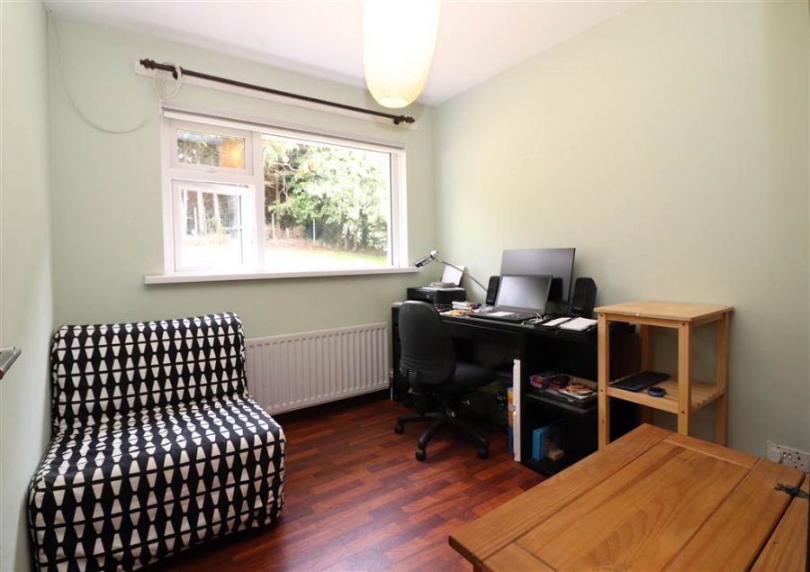 27 Traherne Gardens
