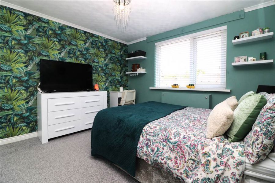 39 Glenmore Drive