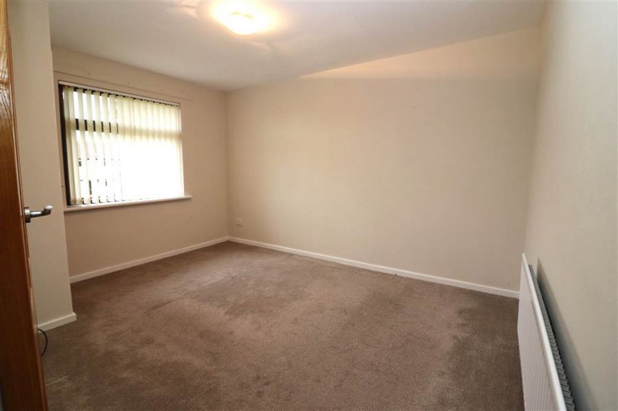 2 Grovehill Avenue