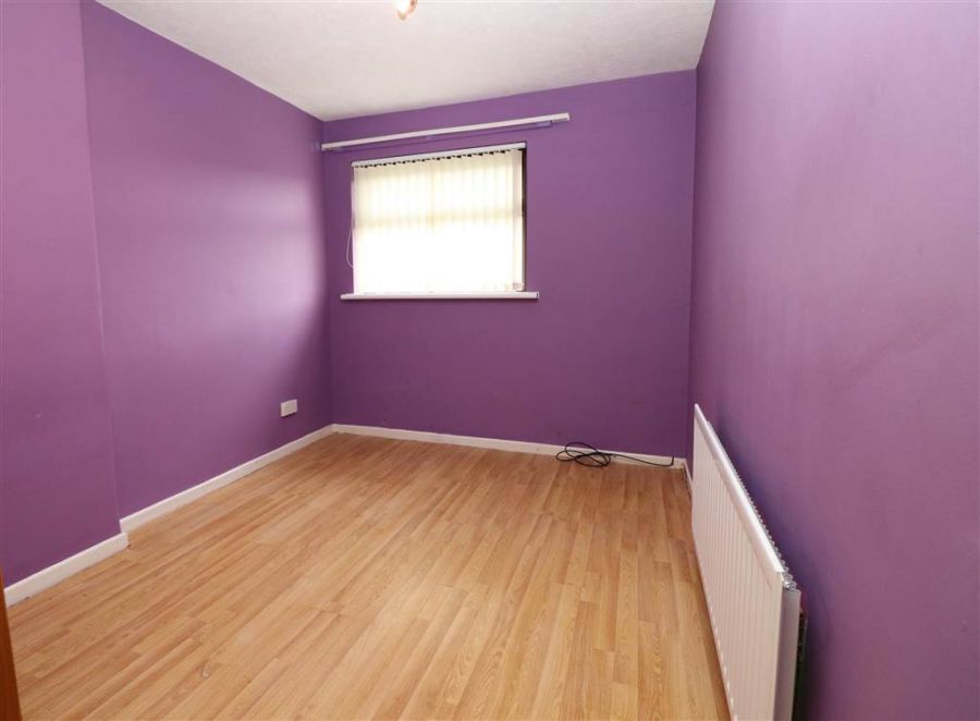 2 Grovehill Avenue