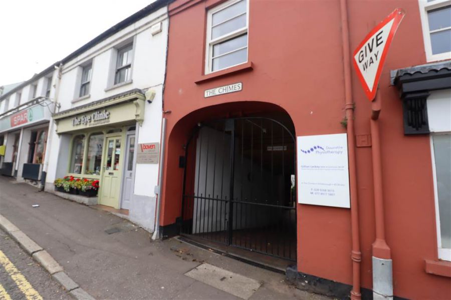 1 The Chimes, Hillsborough, BT26 6AJ