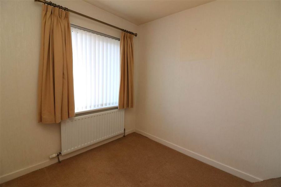 17 Pond Park Crescent