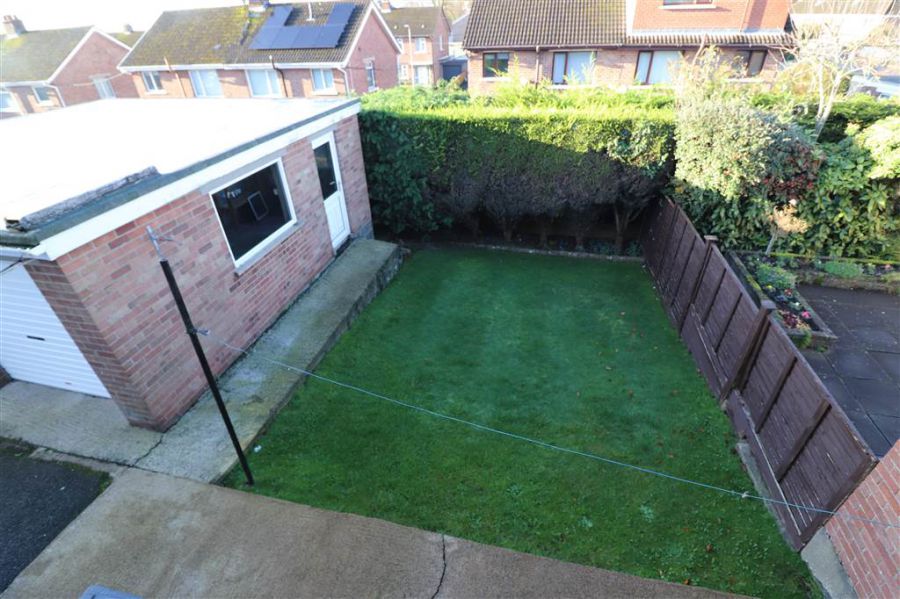 17 Pond Park Crescent